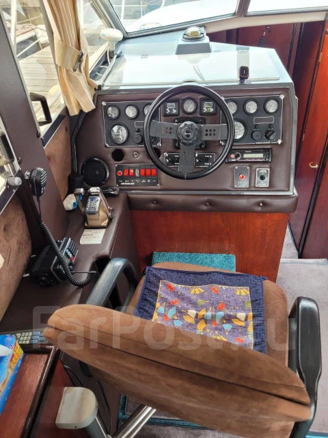Fairline. 1989 ���, ����� 9,3��., ��������� ������������, 400��.�., ������ ����