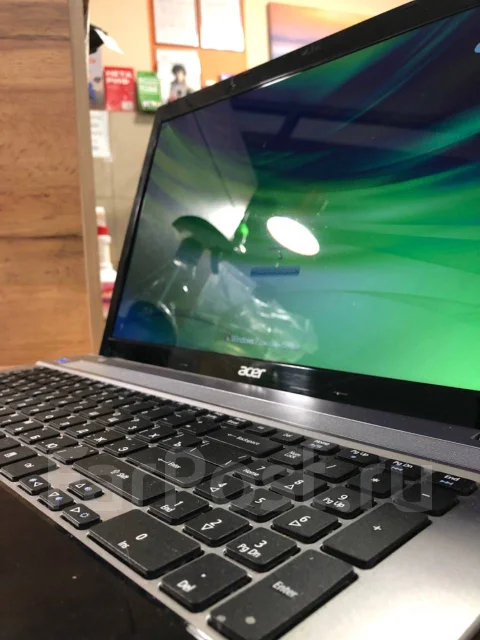 Acer Aspire V3-771G. 2,5����, ��� 4 ��, ���� 500���, WiFi: 1, Bluetooth: 1 ����