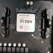 AMD Ryzen 7 3700X ����