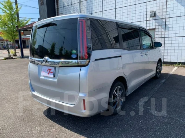 Toyota Noah. �������, ��������, 2.0 (152��.�.), ������, 16 000����. ��, �/�. ��� ����� �� ������������ ����
