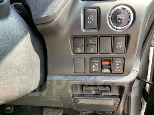 Toyota Noah. �������, ��������, 2.0 (152��.�.), ������, 16 000����. ��, �/�. ��� ����� �� ������������ ����