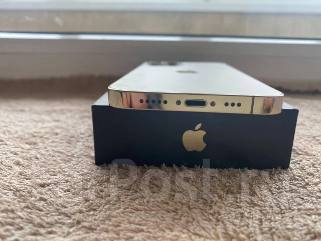 Apple iPhone 12 Pro. �/�, �������, 3G, 4G LTE, ����������, NFC ����