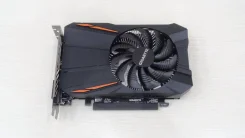Radeon RX 560 ����