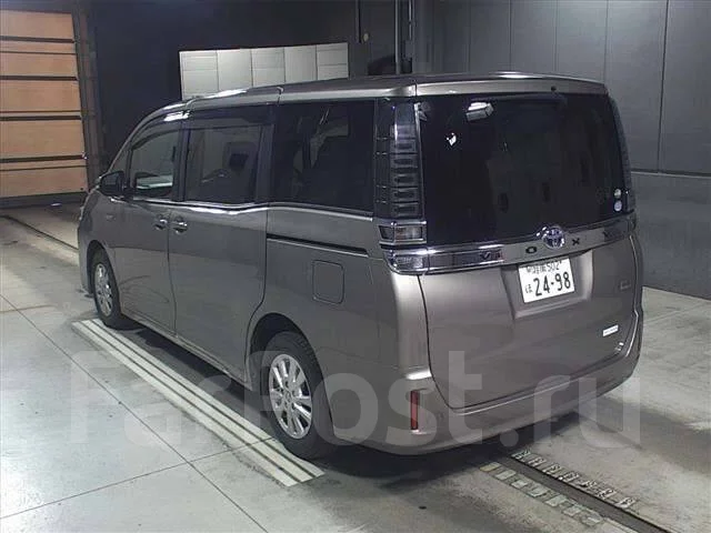 Toyota Voxy. ��������, ��������, 1.8 (99��.�.), ������, 21 000����. ��, �/�. ��� ����� �� ������������ ����