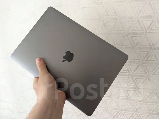 Apple MacBook Air 13 2020. 13.3", ���� 256���, WiFi: 1, Bluetooth: 1 ����