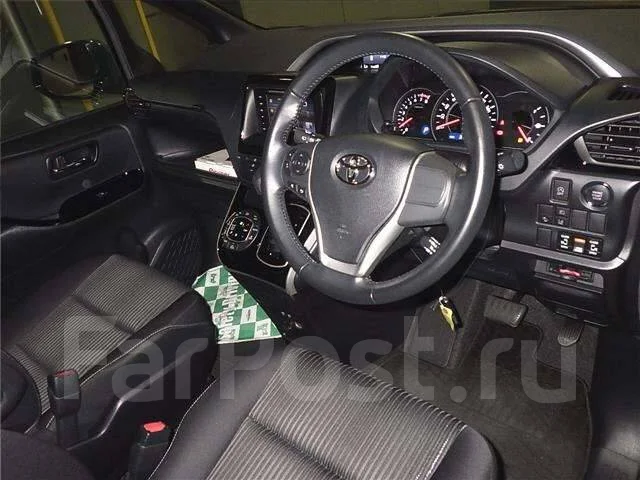 Toyota Voxy. ��������, ��������, 2.0 (152��.�.), ������, 31 000����. ��, �/�. ��� ����� �� ������������ ����