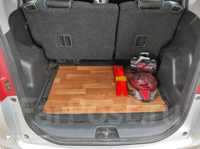 Toyota Ractis. ��������, ��������, 1.3 (87��.�.), ������, 181 775����. �� ����
