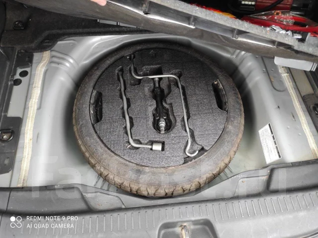 Toyota Ractis. ��������, ��������, 1.3 (87��.�.), ������, 181 775����. �� ����