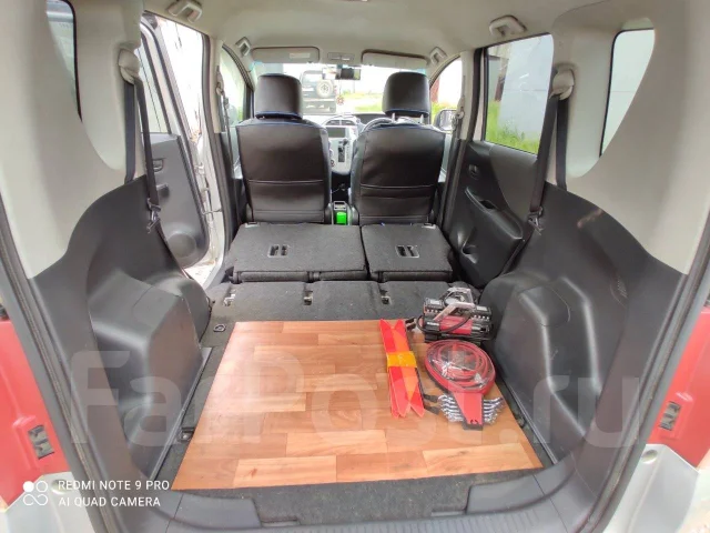 Toyota Ractis. ��������, ��������, 1.3 (87��.�.), ������, 181 775����. �� ����