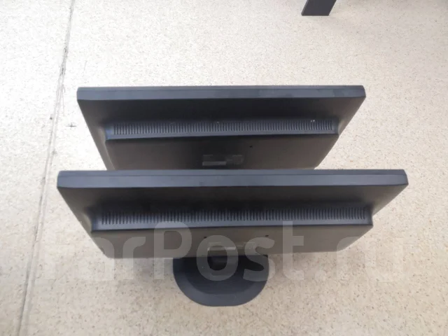 Philips. 21.5" ����