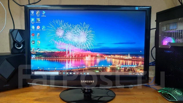 Samsung. 20", ���������� �� (LCD, LED, QLED) ����