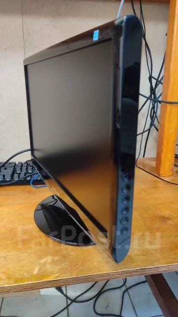 Samsung. 20", ���������� �� (LCD, LED, QLED) ����