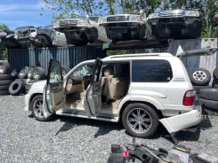 Toyota Land Cruiser Cygnus. UZJ100, 2UZFE ����