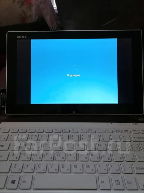 Sony VAIO. ��� 4 ��, WiFi: 1 ����