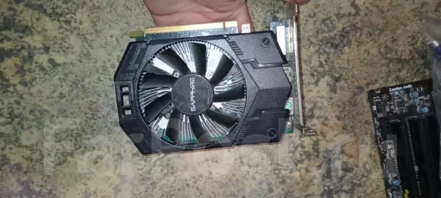 Radeon HD 7770 ����