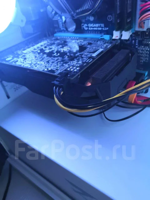 Radeon RX 560 ����