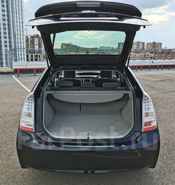 Прокат авто Тойота Приус Гибрид 2012 года во Владивостоке, эконом ...