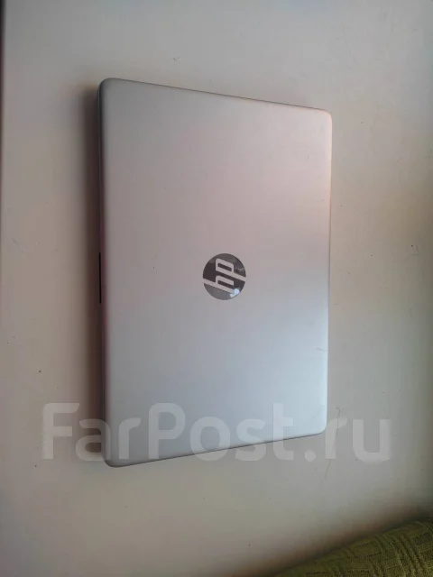 HP 14s. 14", 4����, ��� 8 ��, ���� 256���, WiFi: 1, Bluetooth: 1 ����