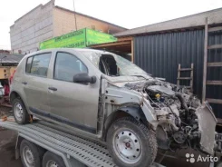 Renault Sandero ����