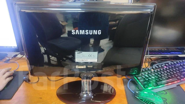 Samsung. 22", ���������� �� (LCD, LED, QLED) ����