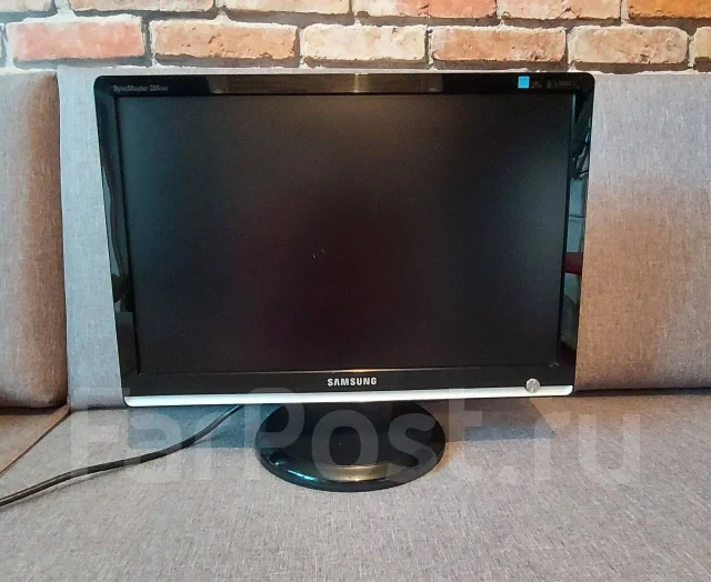 Samsung. 20", ���������� �� (LCD, LED, QLED) ����