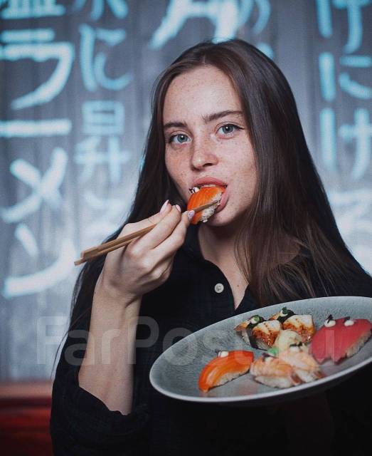 Официант в японский ресторан «UMAMI», работа в ООО Иберия во