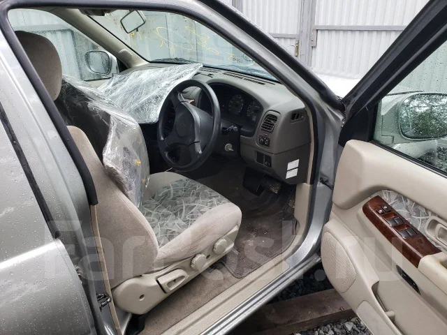 Nissan Terrano Regulus. JLR50, VG33 ����