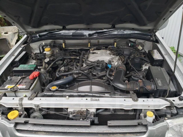 Nissan Terrano Regulus. JLR50, VG33 ����