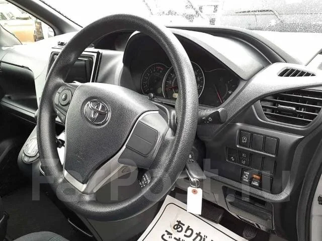 Toyota Noah. ��������, ��������, 2.0 (152��.�.), ������, 90����. ��, �/�. ��� ����� �� ������������ ����