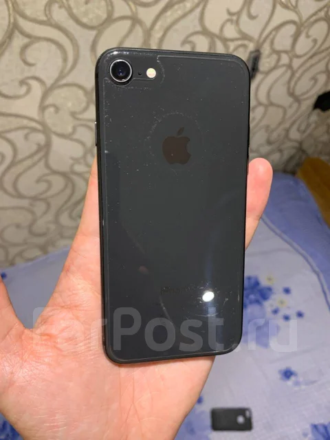 Apple iPhone 8. �/�, ������, 3G, 4G LTE, NFC ����