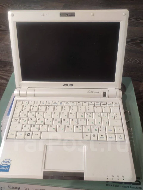 Asus Eee PC. 10", 900����, ��� 1024 ��, ���� 20���, WiFi: 1, Bluetooth: 1, ����������� �� 3��. ����