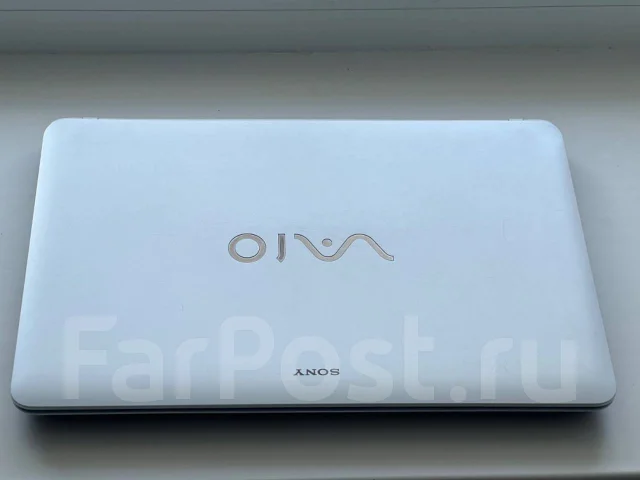 Sony VAIO. 15.6", ��� 4 ��, ���� 444���, WiFi: 1, Bluetooth: 1 ����