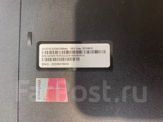 Acer Aspire E1-571G. 15.6", 2,6����, ��� 4 ��, ���� 500���, WiFi: 1, Bluetooth: 1, ����������� �� 2��. ����