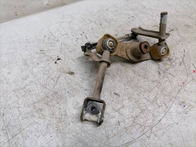 фиксатор выбора передач лачетти 1. механизм переключения передач лачетти 1. сальник кулисы шевроле лачетти 1. 4 вертолет. механизм переключения передач лачетти 1.