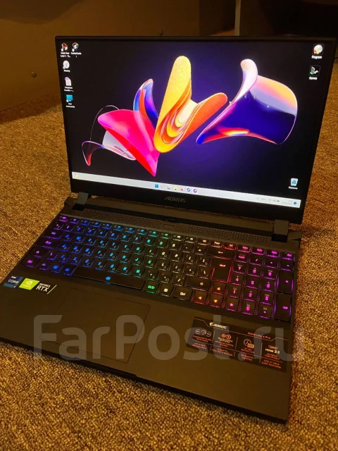 Gigabyte Aorus 15P KD. 15.6", 2,3����, ��� 16 ��, ���� 1 000���, WiFi: 1, Bluetooth: 1, ����������� �� 8��. ����