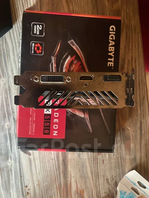 Radeon RX 550 ����