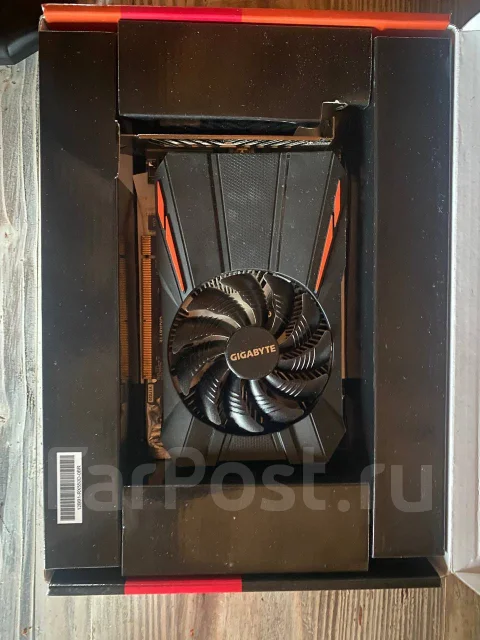 Radeon RX 550 ����