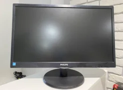 Philips. 21.5" ����
