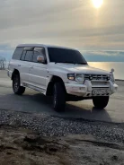 Mitsubishi Pajero. �������, 4wd, 3.5 (280��.�.), ������, 303 000����. �� ����