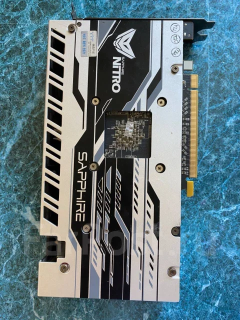 Radeon RX 570 ����