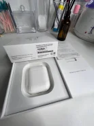 Apple AirPods ����