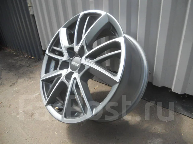 Alutec Xplosive. 7.5x17", 5x114.3, ET35, �� 70���. ����