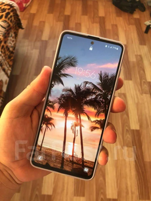 Samsung Galaxy A51. �/�, ����� ����