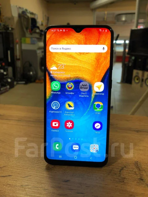 Samsung Galaxy A20. �/� ����