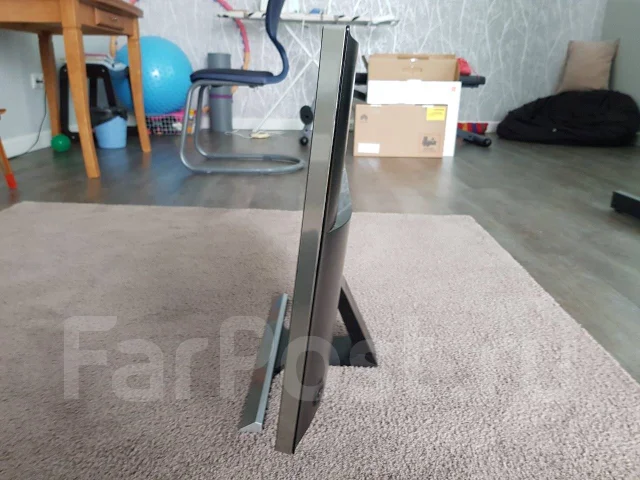 Samsung. 28", ���������� �� (LCD, LED, QLED) ����