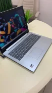 Lenovo IdeaPad 320. 15.6", 2,5����, ��� 8 ��, ���� 240���, WiFi, Bluetooth, ����������� �� 4��. ����