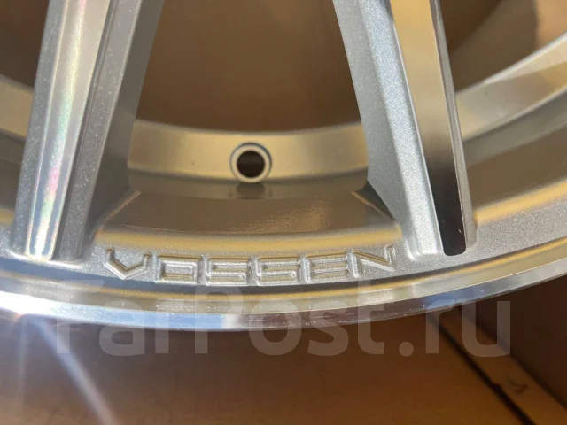 Vossen VFS-2. 10.0x20", 5x112, ET55, �� 66,6���. ����