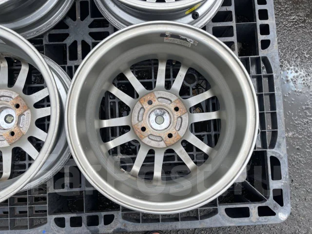 Velox Nirvana. 5.5x14", 4x100, ET50, �� 73���. ����