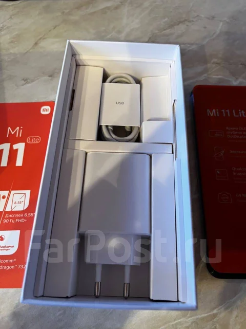 Xiaomi 11 Lite. �����, ������ ����