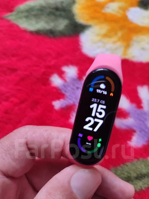 Xiaomi Mi Band 6 ����